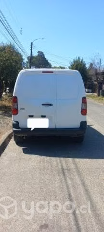 Se vende furgon