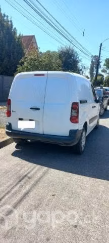 Se vende furgon