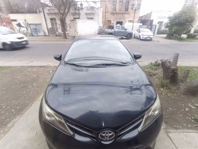 Toyota auris 2014
