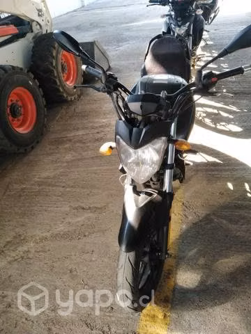 Yamaha zf 16, 2014 color negra
