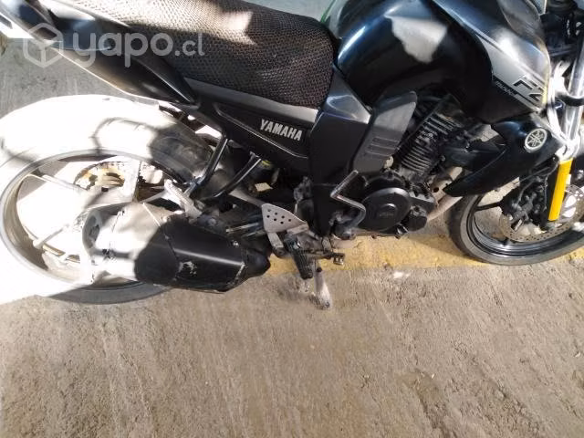 Yamaha zf 16, 2014 color negra