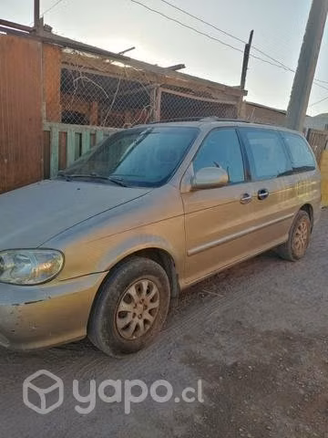 Kia canival 2.5 2004