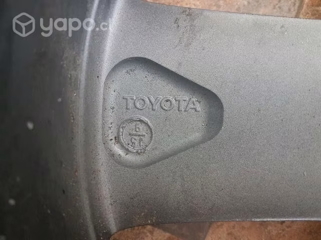 Llanta original Toyota RAV4 2015