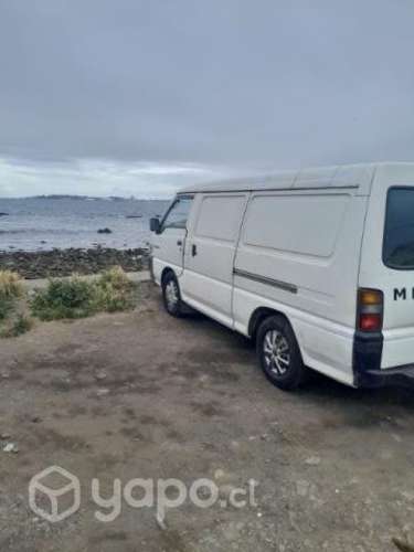 Furgón Mitsubishi L300