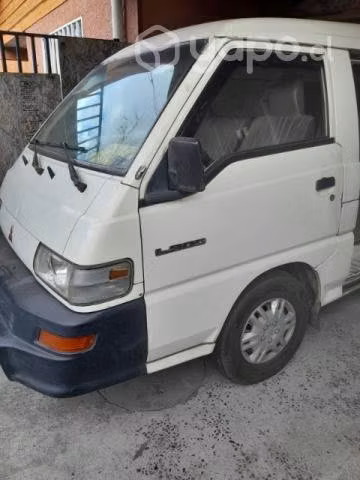 Furgón Mitsubishi L300