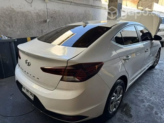 Se vende auto en perfectas condiciones único dueño