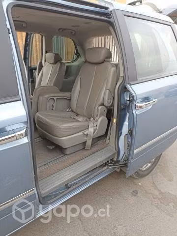 Se vende Kia Carnival 2011 diesel