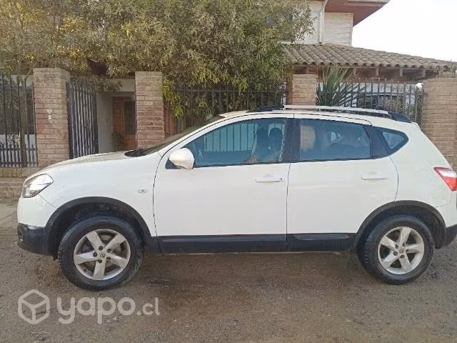 Nissan qashqai 2014
