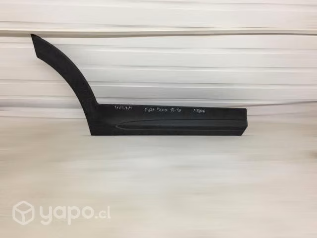 Moldura de rueda trasera rh fiat 
