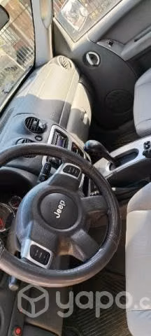 Jeep CHEROKEE, año 2006