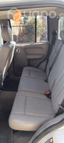 Jeep CHEROKEE, año 2006