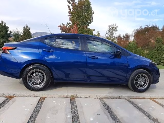 Nissan Versa año 2021
