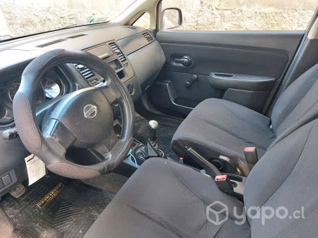 Se vende nissan tiida