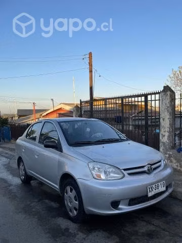 Toyota yaris 2005 CONVERSABLE