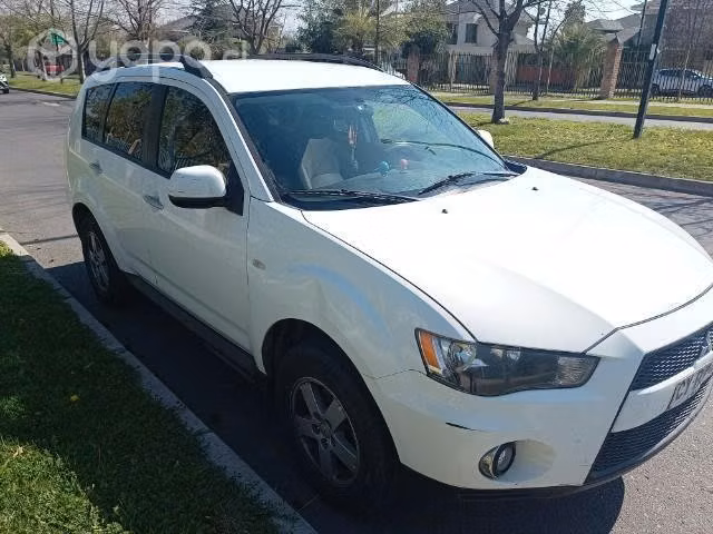 Outlander 2011