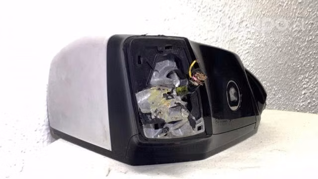 Espejo LH Chevrolet Tahoe / Suburban [2021 - 2023] - Imagen 6