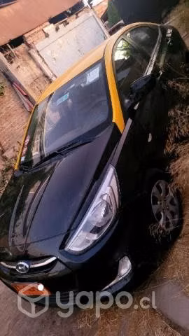 TAXI con derecho Hyundai Accent año 2018