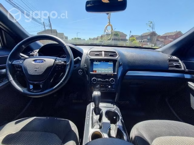 Ford Explorer 2018 XLT