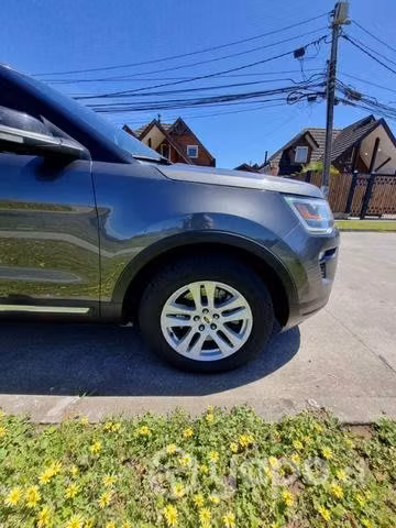 Ford Explorer 2018 XLT