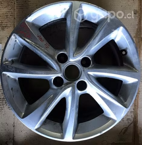Llanta opel corsa