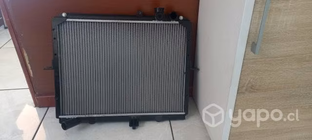 Radiador Kia Frontier 2.7 - Imagen 3