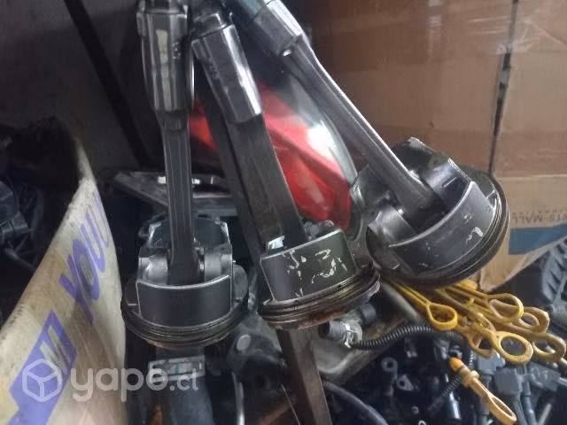 Pistones con bielas Nissan tiida 2012
