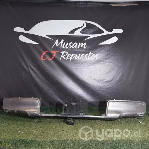 Parachoque trasero toyota hilux 2016 2020