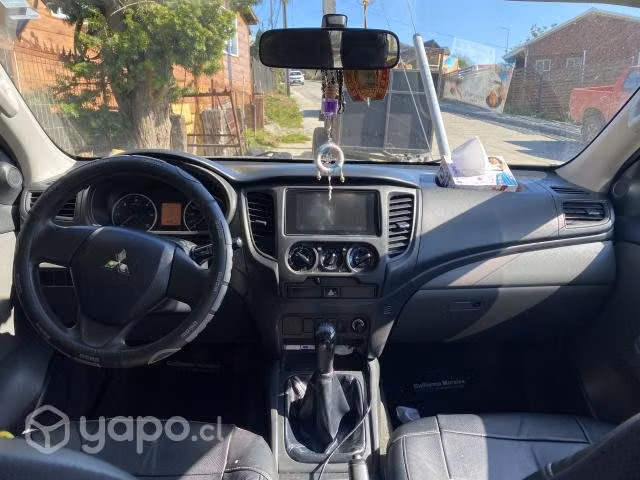 Mitsubishi L - Imagen 4