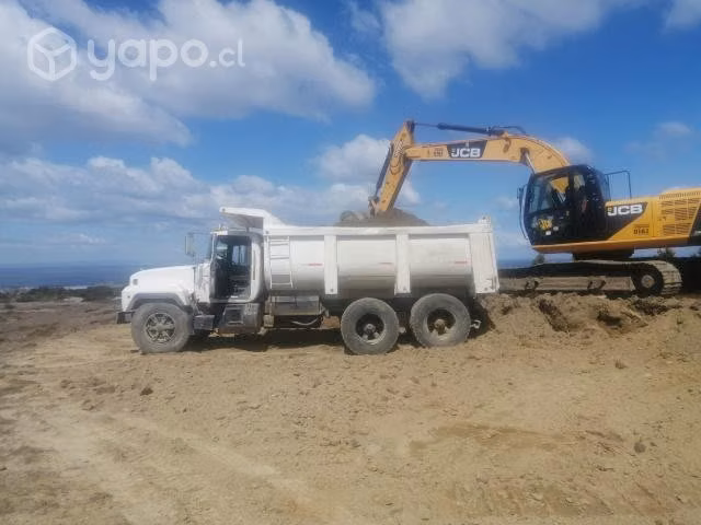 Camión mack 2001 - buen estado trabajando
