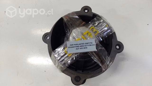Par Parlantes SSangyong New Actyon 2.0