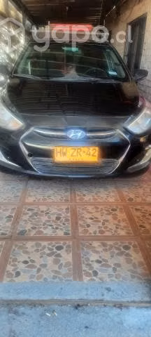 Colectivo Hyundai accent año 2017