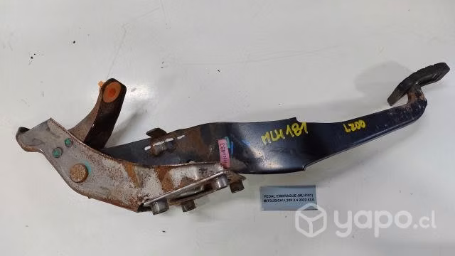 Pedal Embrague Mitsubishi L