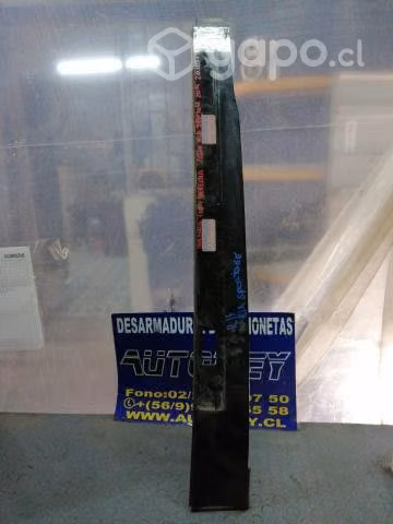 Moldura (02) derecha techo Kia Sportage 2014