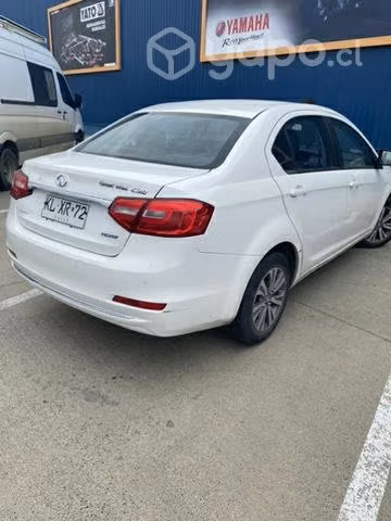 Se vende auto