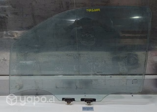 Vidrio Puerta Delantera Izquierda Nissan