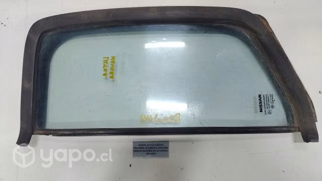 Vidrio Aleta Puerta Trasera Izquierda Nissan
