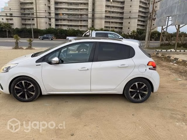 Se vende Peugeot - Imagen 2