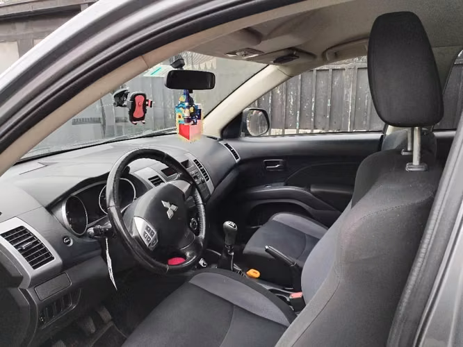 Mitsubishi new outlander 2013