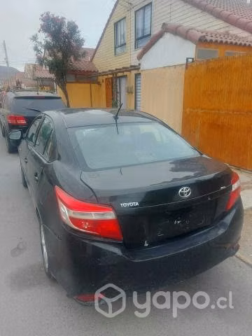 Toyota yaris 2015 - Imagen 4