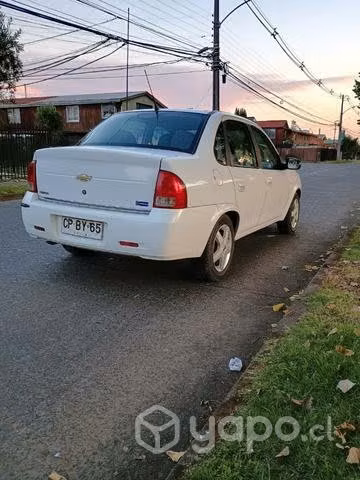 Se vende Chevrolet Corsa III - Imagen 3