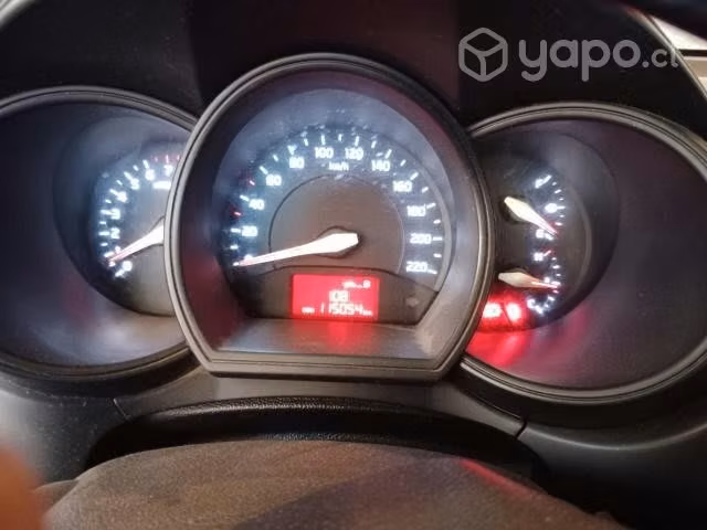 Kia río 4 año 2015