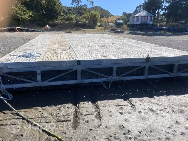 Plataforma flotante de carga