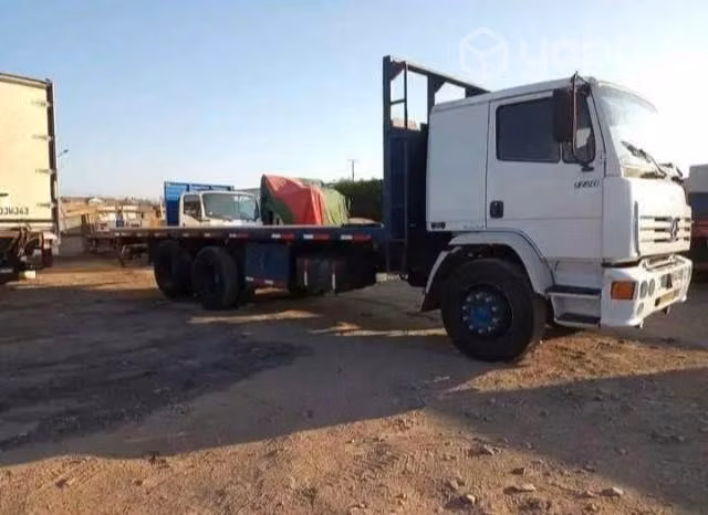 Camión Mercedes Benz 1720 camion 2004