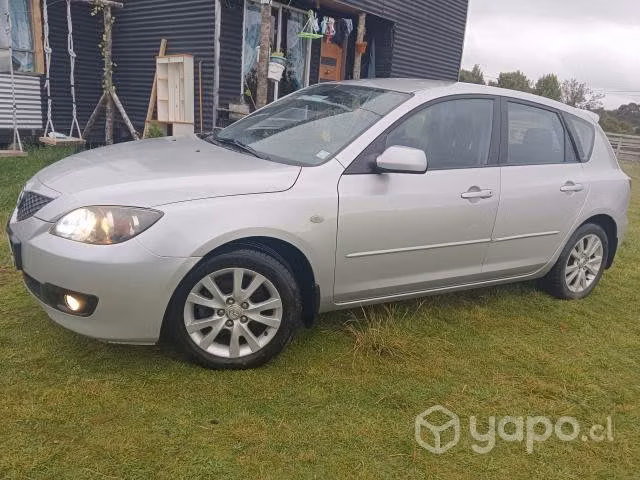 Mazda 3 sport .