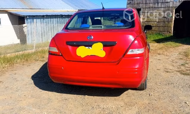 NISSAN TIIDA