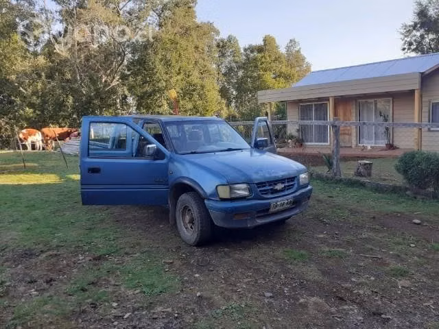 Vendo camioneta Chevrolet Luv millenium