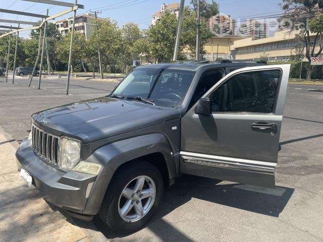 New cherokee limited 4x4 3.7 aut - Imagen 14