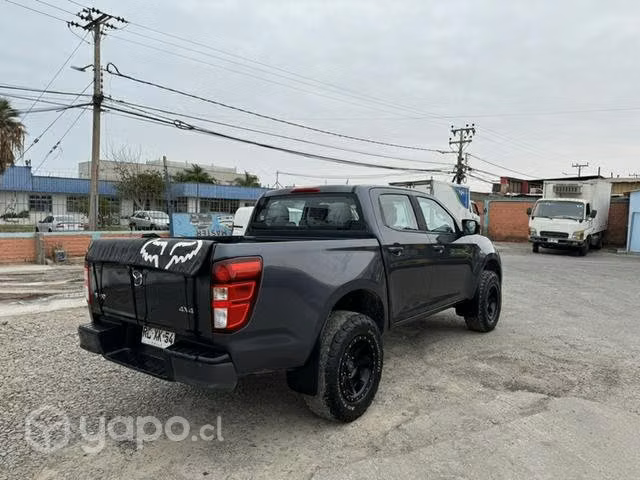 SE VENDE MAZDA BT  km. Liberada