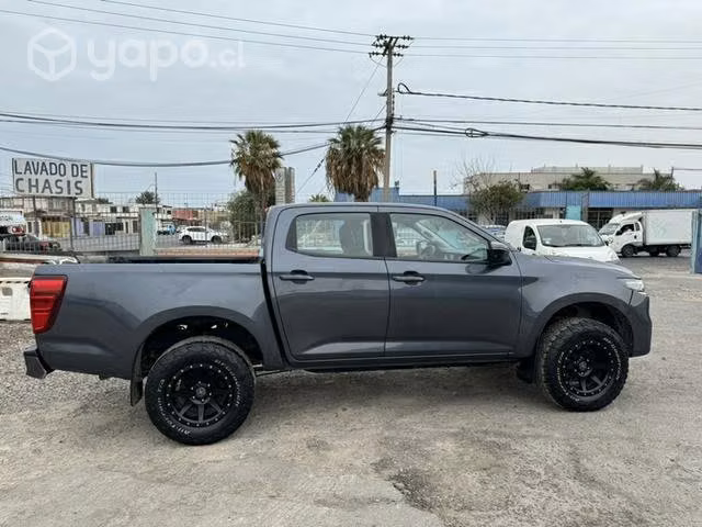 SE VENDE MAZDA BT  km. Liberada