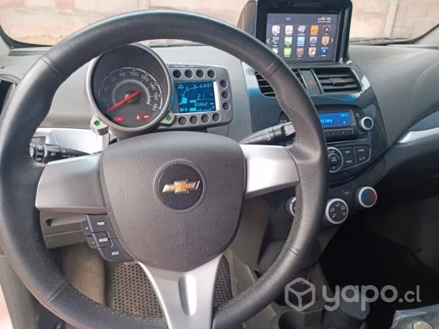 Chevrolet spark lt 2013